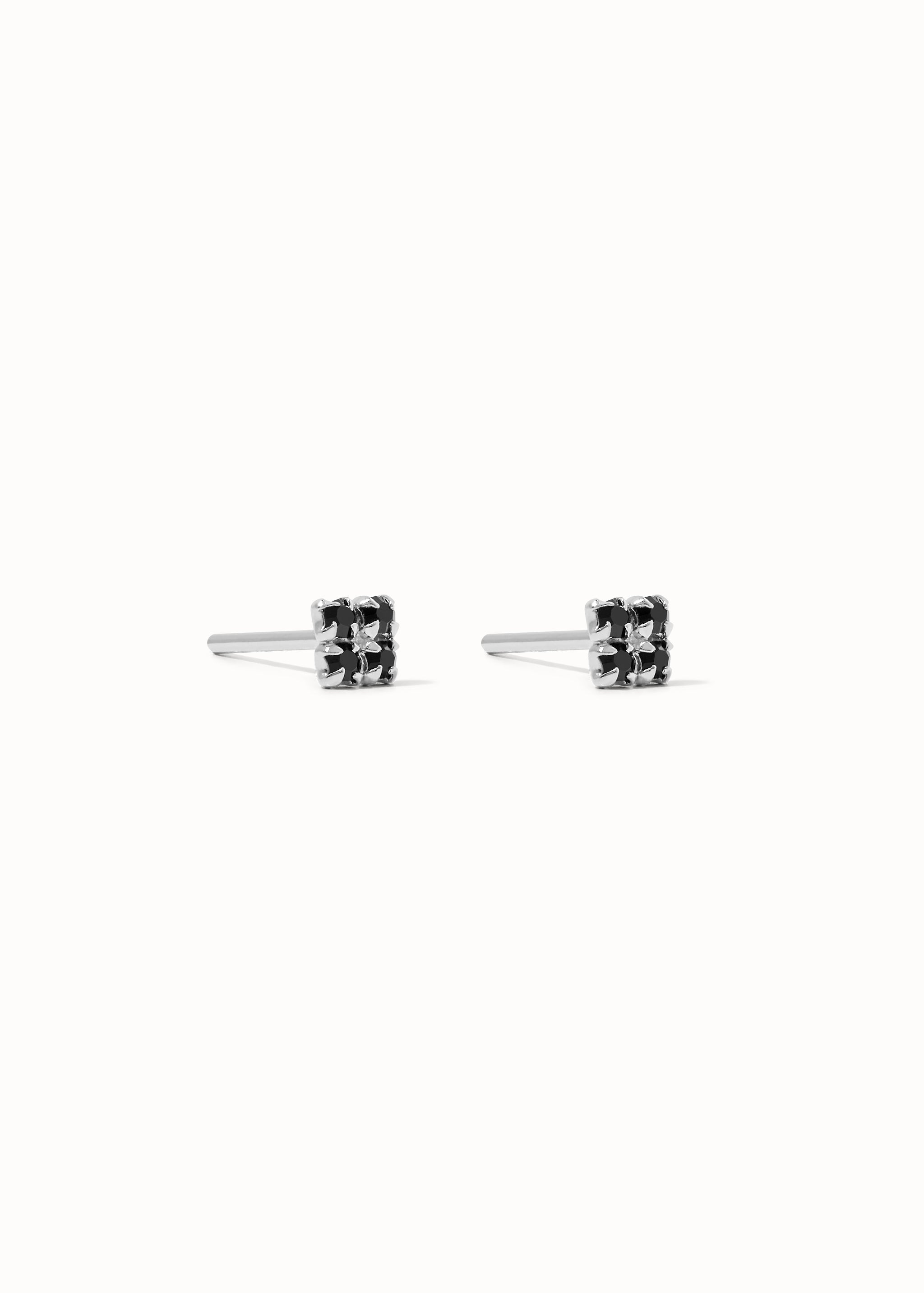 Eva Studs