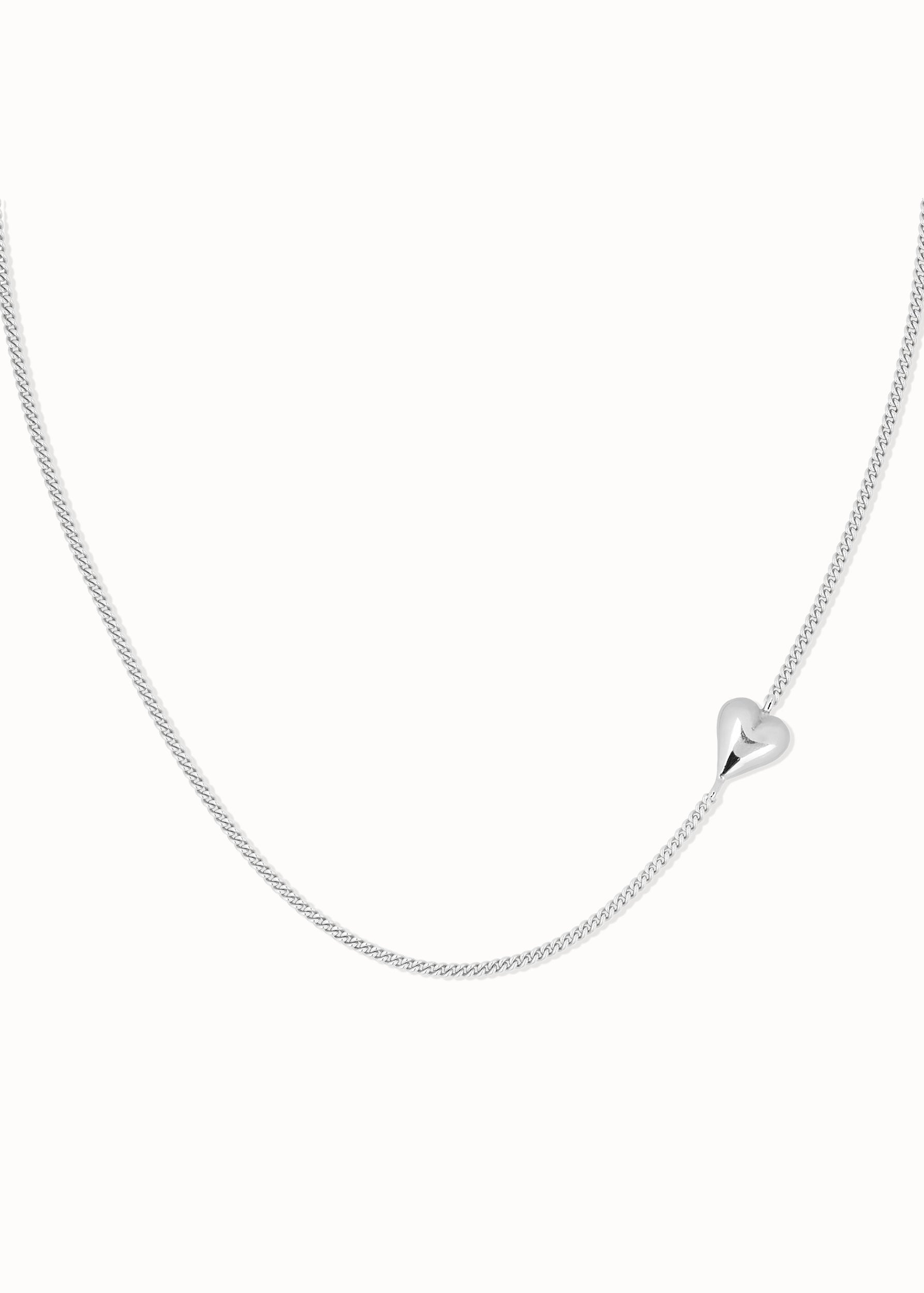 Lore Necklace
