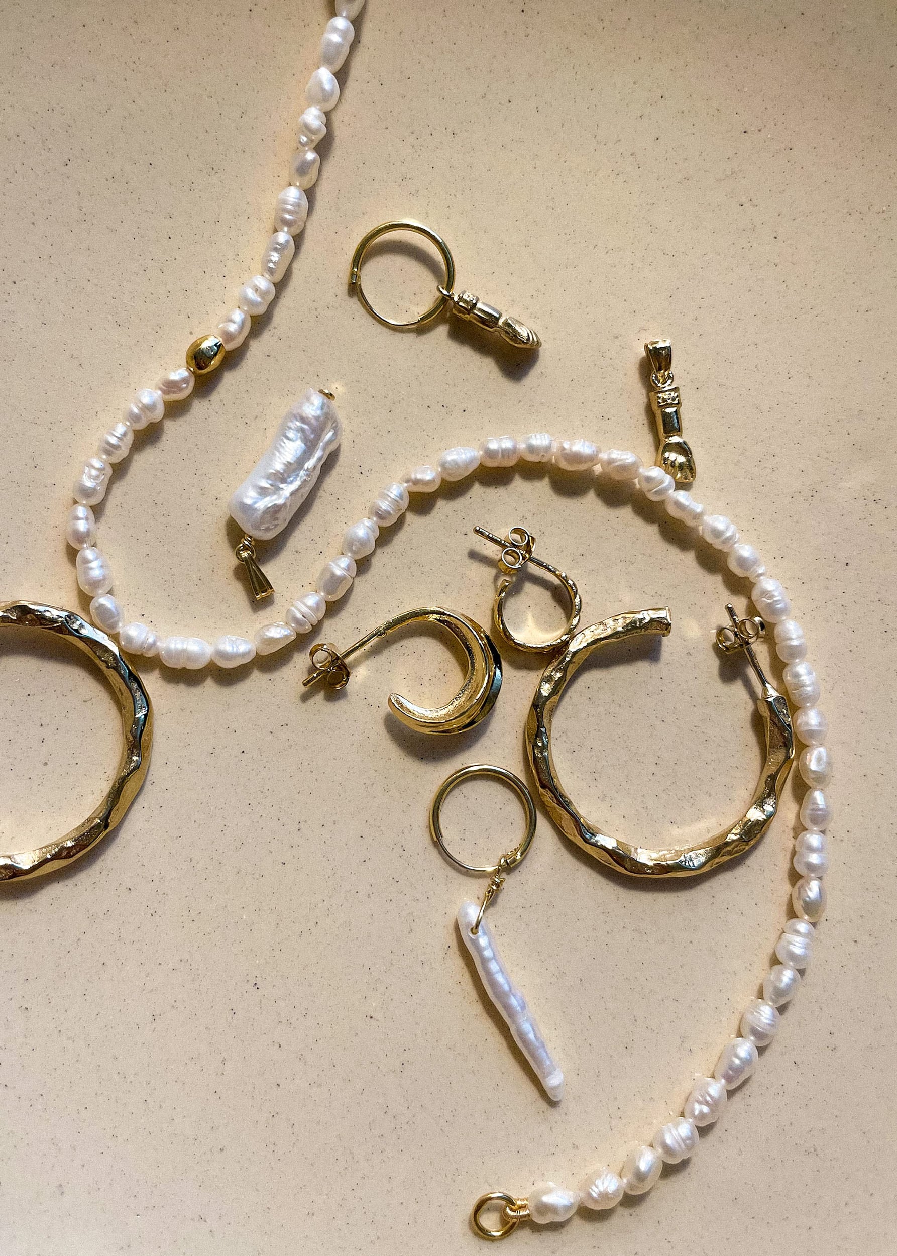 Lola Hoops