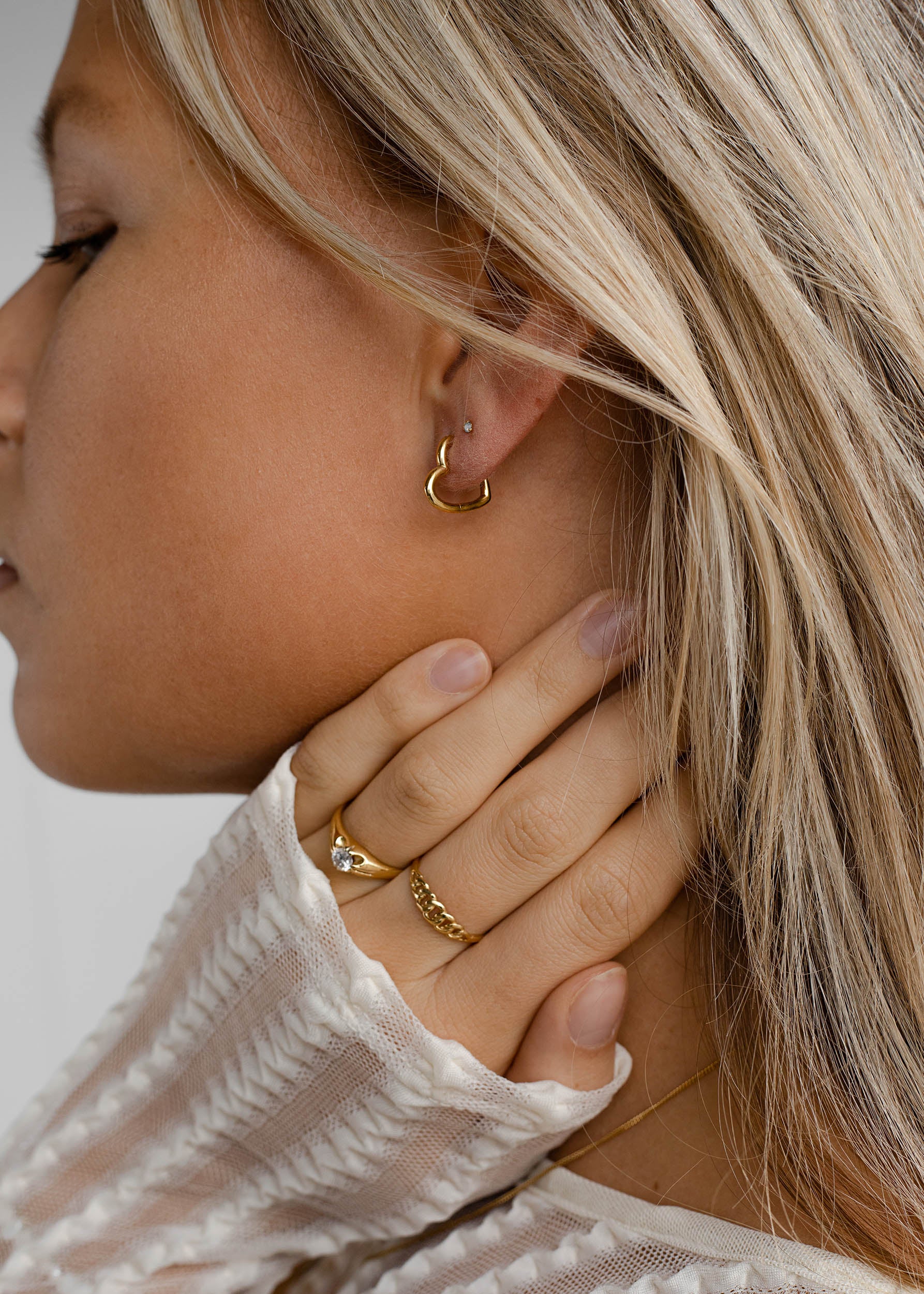 Ava Ring