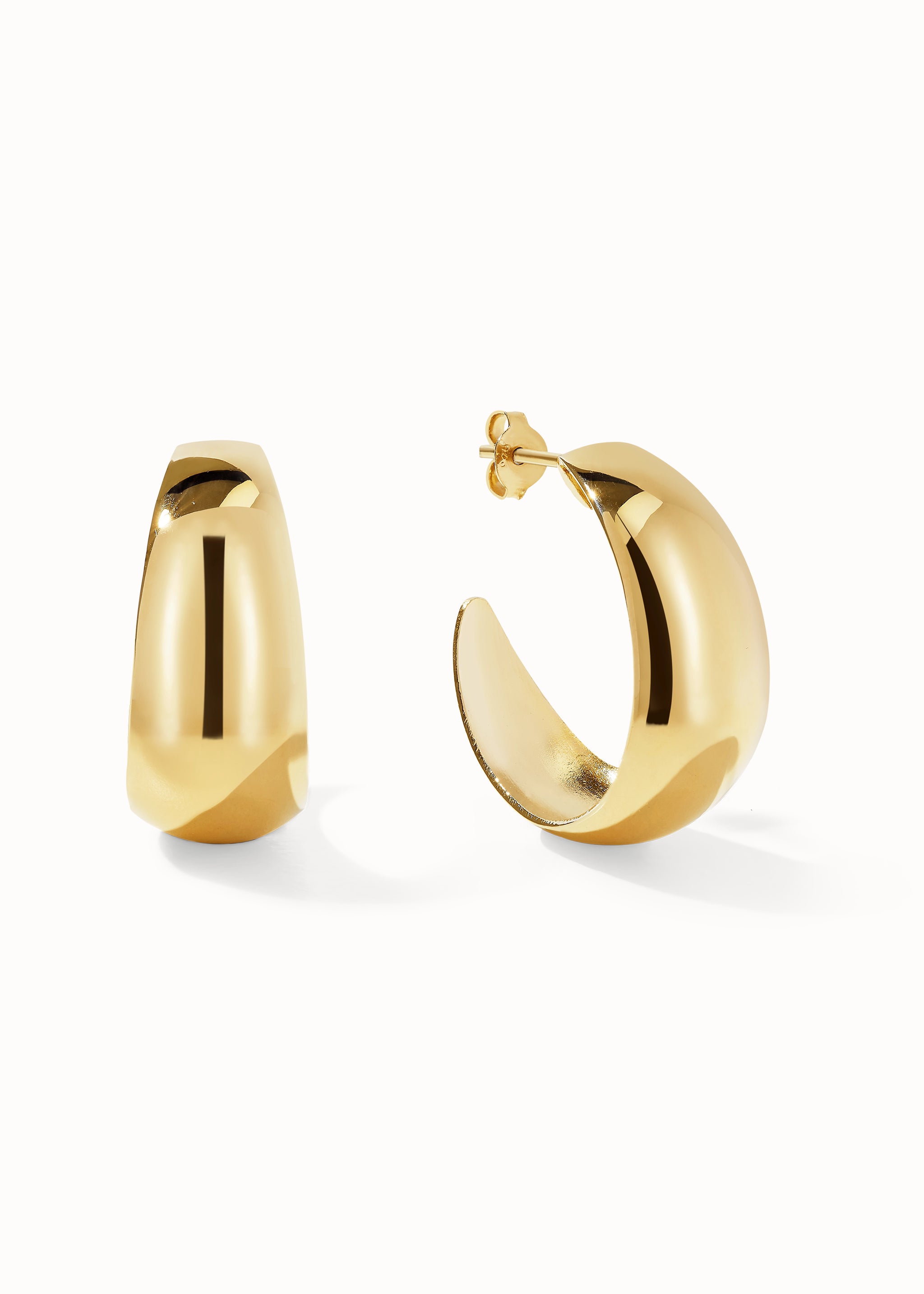 Nia Hoops