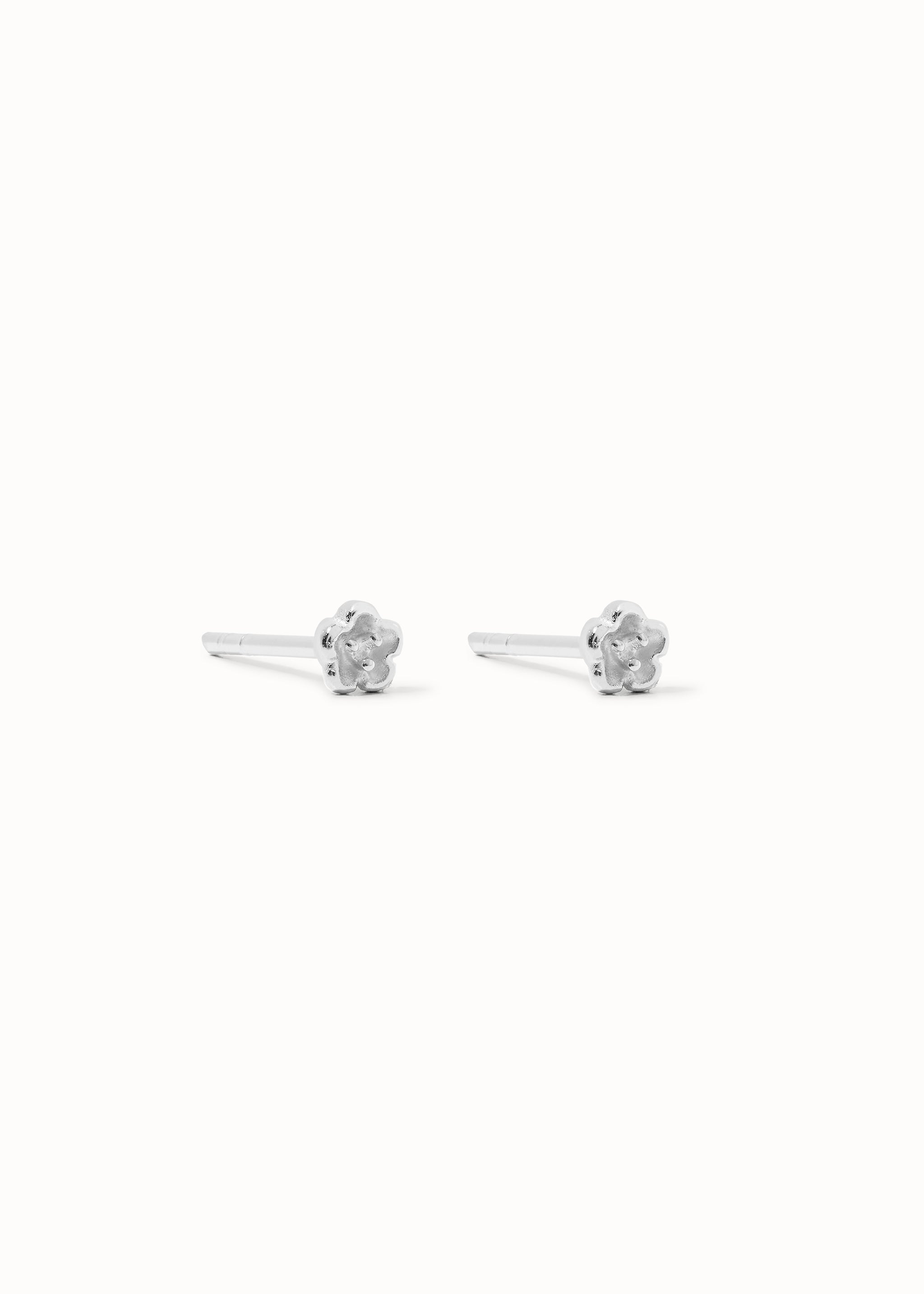 Fleur Studs