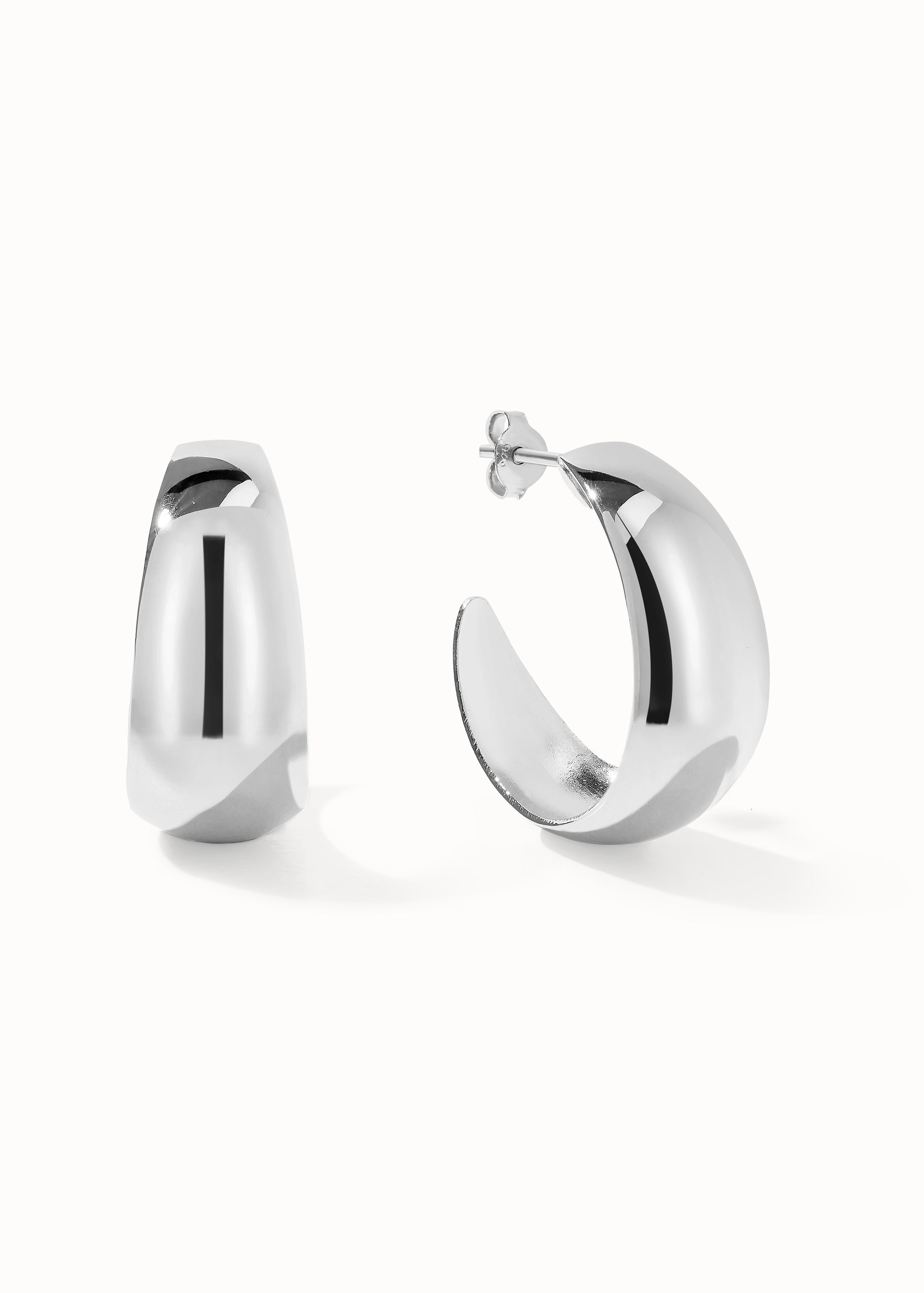 Nia Hoops
