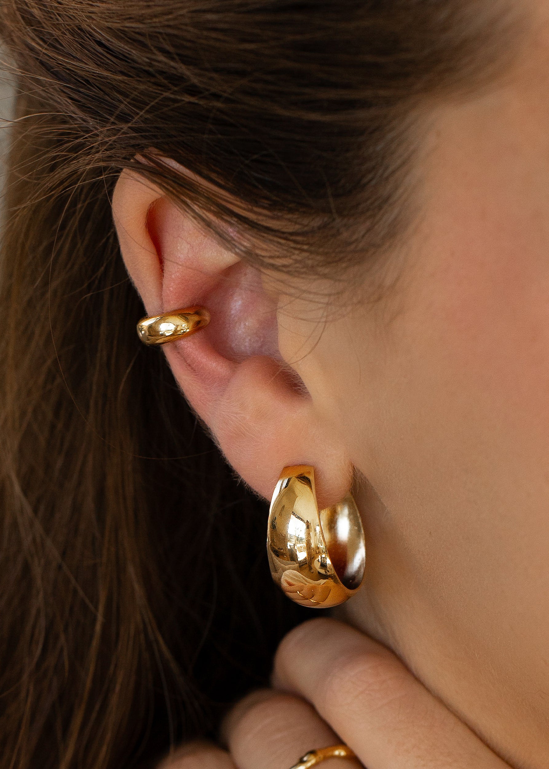 Nia Hoops