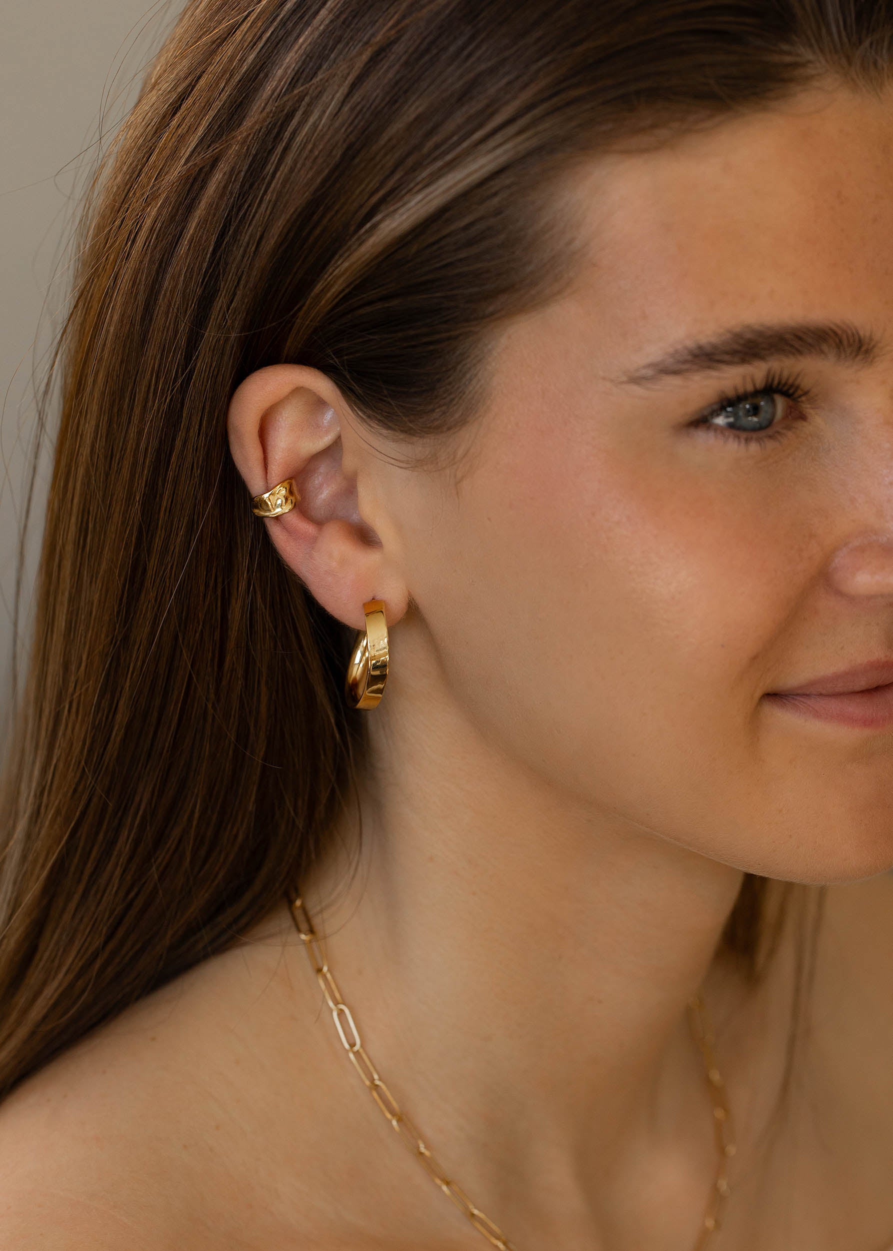 Lily Hoops